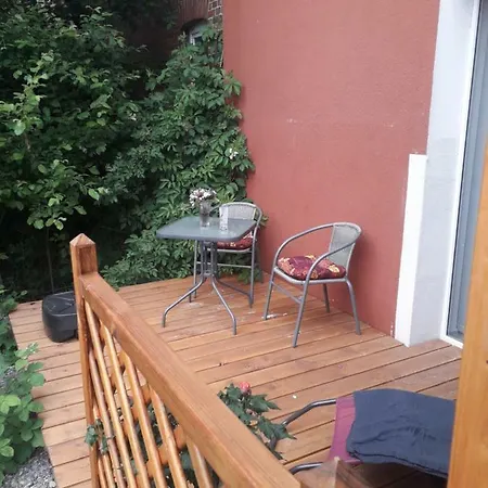 1 Apartment